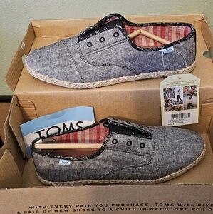 Tom’s Palmera Gray Chambray, Women's shoe Size 8